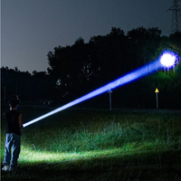Lampe torche LED rechargeable USB-C à zoom télescopique avec affichage numérique de la batterie, double lumière latérale COB et fonction Power Bank pour le camping