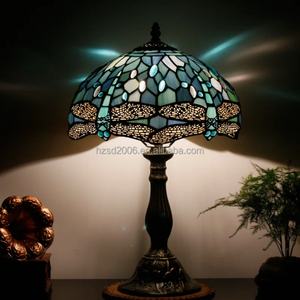 Lámpara de Escritorio de Diseño Retro Vintage de 12 Pulgadas con Forma de Mariposa, Lámpara de Mesa de Vidrio Tiffany para Dormitorio, Mesita de Noche, Sala de Estar, Tamaños Pequeños - Product Image 2