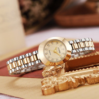 Montre à quartz analogique luxueuse, élégante et minimaliste sertie de diamants et ensemble pour femmes