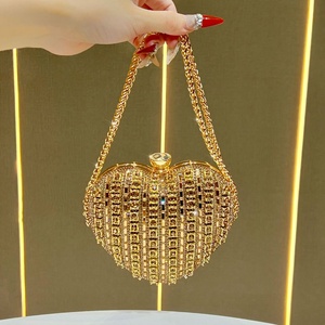 Sac <span class=keywords><strong>de</strong></span> soirée 2026 pour femme, pochette <span class=keywords><strong>de</strong></span> luxe en forme <span class=keywords><strong>de</strong></span> cœur, sac à main <span class=keywords><strong>de</strong></span> mariée élégant avec chaîne, sac à bandoulière en strass en forme <span class=keywords><strong>de</strong></span> cœur - Product Image 6