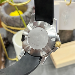Montre de plongée sportive de luxe, lunette en céramique rotative, fonction date, montre-bracelet en cristal saphir - Product Image 4