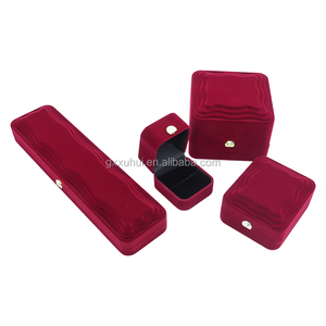 도매 럭셔리 벨벳 보석 세트 상자 사용자 정의 로고 반지 귀걸이 목걸이 기업 보석 선물 케이스 - Product Image 5