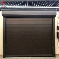 Porte à enroulement en aluminium isolée thermiquement, résistante au froid, avec moteur et capteur d'obstacles pour garage de villa