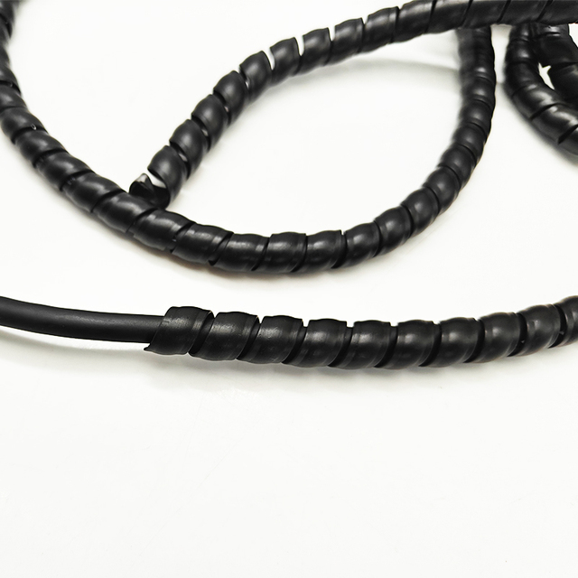 4mm PE Spiral Wire Wrap Hydraulic Hose Protector with Rubber Spiral Wrap Hose and Plastic Expanded Spring