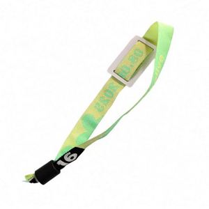 Bracelets tissés personnalisés en polyester pour festivals avec carte RFID NFC – Bracelets en tissu tissé pour tous les événements - Product Image 2