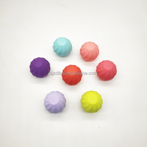 Mini 7G Vòng Bóng Hình Dạng Son Dưỡng Môi Đầy Màu Sắc Khử Mùi Jar Với Nắp Trứng Hình Dạng Nhựa <span class=keywords><strong>Container</strong></span> - Product Image 4