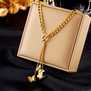 Collar con colgante <span class=keywords><strong>de</strong></span> mariposa esmerilada <span class=keywords><strong>de</strong></span> acero <span class=keywords><strong>de</strong></span> titanio <span class=keywords><strong>de</strong></span> lujo para mujer, cadena <span class=keywords><strong>de</strong></span> eslabones cubanos <span class=keywords><strong>de</strong></span> acero inoxidable Hip-Hop, collares con hebilla OT - Product Image 1