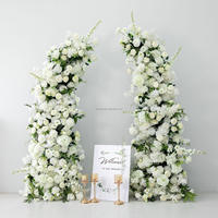 Vente en gros : Arche florale 3D en soie artificielle blanche, arrangement floral pour mariage, toile de fond florale de luxe pour banquets de mariage en intérieur