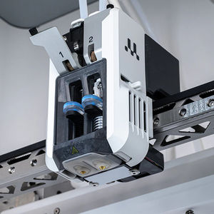 Impresora 3D UltiMaker Factor 4 de Grado Industrial con Plataforma Calefactada de PEI, Extrusión Dual, Totalmente Cerrada, la FDM Más Rápida para Múltiples Materiales - Product Image 3