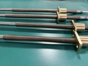 T8 C5/C7 8mm ステンレス鋼/炭素鋼 <span class=keywords><strong>CNC</strong></span> 機械加工エンドマシニングナット 100-2000 長さ カスタム加工 - Product Image 2