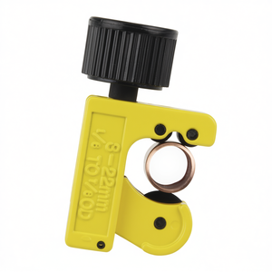 Coupe-tube en cuivre Stanley 8-22 mm réglable pour une coupe précise - Product Image 2