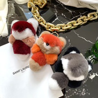 Vente en gros de pendentifs mignons en forme de petit renard, véritable fourrure de lapin, breloque pour sac, poupée, jouet, porte-clés de voiture pour femmes, véritable fourrure d'animal, porte-clés de renard de dessin animé