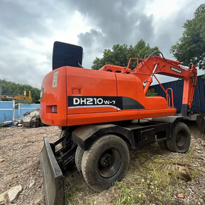 Superbe réduction sur l'excavatrice sur pneus d'occasion Doosan DH210W-7, 21 tonnes, capacité de la benne de 0,86 m³, moteur, boîte de vitesses, performances optimales, en vente - Product Image 6
