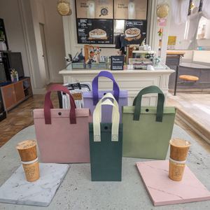 Wholesale Cartoon Pattern Cooler Bags Non-Woven Fabric Aluminum Film Bento Insulation Waterproof Thermal Beverages Cakes Takeout - Product Image 1
