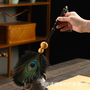 Plumeau en bambou à tête irrégulière en forme de paon pour le nettoyage des meubles, cadeau décoratif - Product Image 1