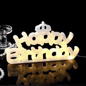 Panneau LED Joyeux Anniversaire en plastique, décor lumineux pour la décoration de fête d'anniversaire - Product Image 3