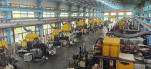 Robinet en zinc personnalisé YUESHEN, robinet de salle de bain pas cher en alliage, double poignée, montage mural, mélangeur de douche pour lavabo, froid et chaud, moulage sous pression - Product Image 5