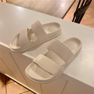 XIXITIAO Barato casual verano hombres bonitas mujeres zapatillas de moda hechas en China sandalias diapositivas mujeres Zapatillas de casa planas para hombres