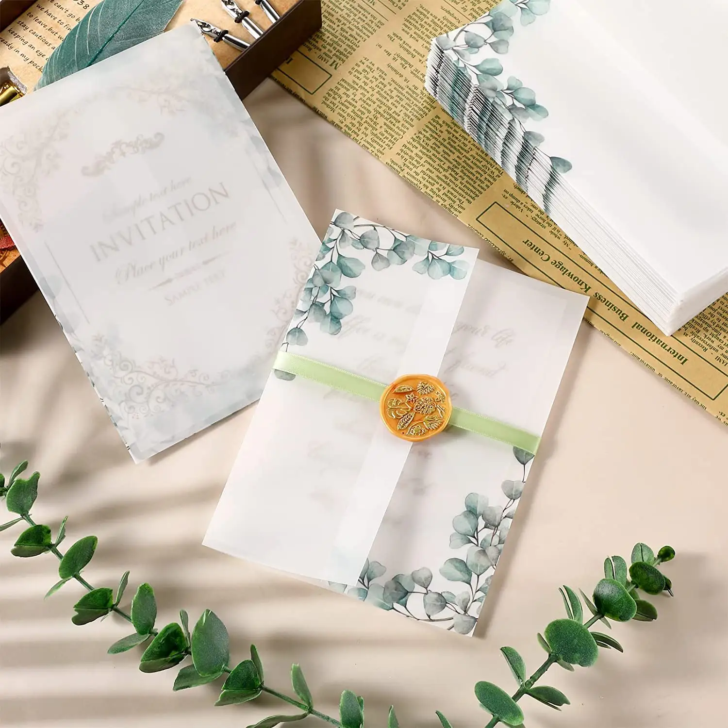 कस्टम हरियाली मुद्रित पूर्व मुड़ा चर्मपत्र जैकेट 5x7 quinceanera पारदर्शी चर्मपत्र कागज Wraps के लिए शादी के निमंत्रण कार्ड
