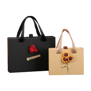 2022 packaging cosmetic gift box perfume folding paper boxes craft kraft paper pag gift box with Handle
