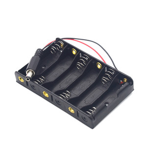 Caja de baterías 6 x AA con enchufe CC para fuente de alimentación Arduino de 9 V - Product Image 1