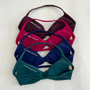 Conjunto de Yoga y Fitness de 2 Piezas sin Costuras, Resistente a las Arrugas, Pantalones Cortos de Yoga de Spandex/Nylon Sólido con Cintura en V para Correr - Product Image 4
