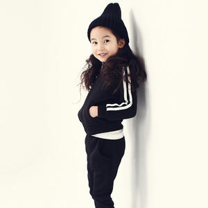 Ropa Deportiva Clásica para Niños, Conjunto Deportivo Infantil para Taobao - Product Image 4