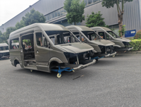 Disposition des portes à ouverture extérieure sur 20 places pour autobus urbains destinés aux opérateurs de transport en commun et aux administrations municipales.