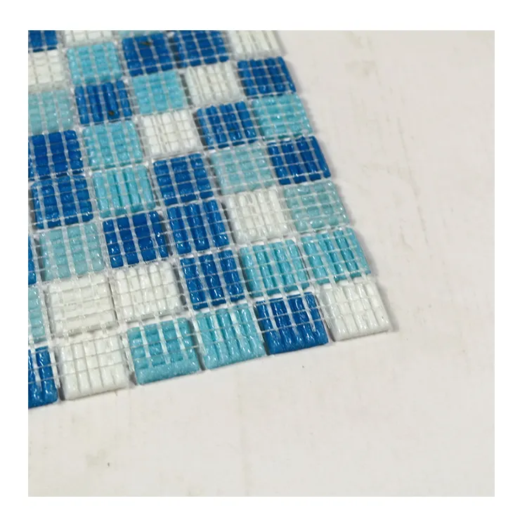 Kualitas tinggi 20x20mm kaca mencair panas mosaik kolam renang ubin kaca mosaik untuk ubin kolam