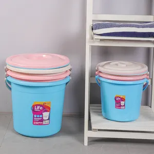 Manufacturer directly supplies plastic buckets with plastic handles in cute colors