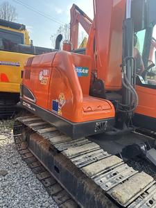 Más personas eligen miniexcavadora usada DOOSAN DX75 Excavadora hidráulica compacta de 7,5 toneladas Precio de fábrica de alta calidad - Product Image 4