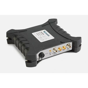 Analyseurs de spectre en temps réel TTLTE Tektronix série RSA500 plage de fréquences 9 KHz-18.0 GHz avec bande passante 40 MHz - Product Image 1