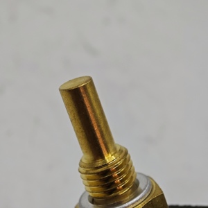 Capteur d'huile moteur de haute qualité OE 4D32XG30-28900 pour capteur de température d'eau du moteur de tracteur/chargeur YangDong 4D32XG30 - Product Image 3