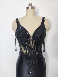 Großhandel Bodenlange Schwarze Sexy Abendkleider mit Schlitz, Ärmellos, Trägerlos, Beinschlitz, Maxi-Kleid für Damen - Product Image 5