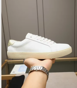 รองเท้าผ้าใบหนังคลาสสิค Court Classic SL/06 สีขาวดำ - Product Image 3
