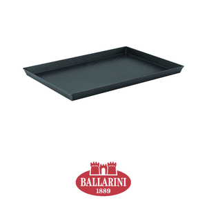 Bandeja rectangular para hornear de acero azul, 30 × 23 × 3 cm, con esquinas abullonadas, Ballarini - Product Image 4
