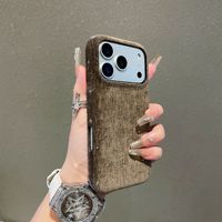 Boîtier mobile en tissu au toucher de la peau OEM à des prix abordables pour iPhone 15 14 13 12 Pro Max 7 8 Xr Xs Max Xs Couverture arrière en daim souple Plus
