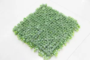 Decoratieve Hangende Kunstmatige Plastic Plant Gras Muur Groen Blad Plastic Bloem Voor Indoor Decoratie