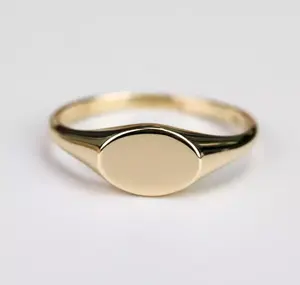  2022 Fashion Custom Design 18K Vergulde Roestvrij Staal Hoge Poolse Signet Ring Eenvoudige Ovale Ringen