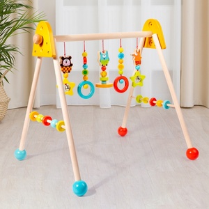 Tapis d'éveil en bois souple pour bébé avec anneaux suspendus, pour l'exercice, l'entraînement de la préhension et la marche - Product Image 1