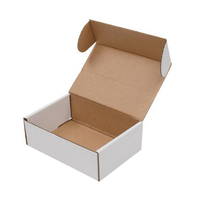 Boîte en carton blanc recyclé biodégradable personnalisée avec doublure en éponge, emballage en papier kraft, boîte d'expédition pour vêtements, chaussettes