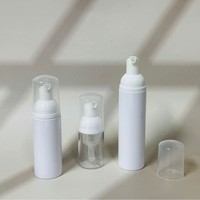 Bouteilles en PET 30ml 50ml Distributeurs de mousse portables format voyage ; Bouteilles de mousse blanches pour chaussures 60ml 80ml 100ml avec bouchon de bouteille finition mate