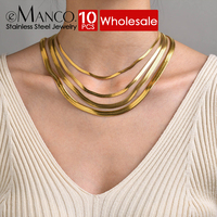 eManco 10 pièces Collier délicat en acier inoxydable, chaîne serpent plate polie miroir, pour femme, pour tenue quotidienne, de fête ou superposée