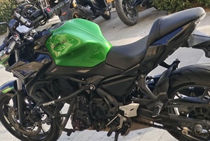 <span class=keywords><strong>Kawasaki</strong></span> <span class=keywords><strong>Z650</strong></span> - Moto sportive Naked à bicylindre en parallèle de 650 cm3 - Product Image 2