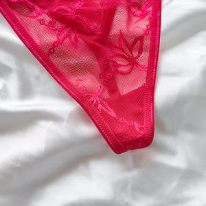 ชุดชั้นในเซ็กซี่ผู้หญิงแบบโปร่งใส ประดับเพชรเทียม พร้อมบรากับกางเกงในแบบเซ็ต รับทำโลโก้ตามสั่ง ราคาถูก ขั้นต่ำ 1 ชิ้น - Product Image 6