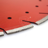 Lame de scie diamantée pour béton de 400 mm avec segments soudés au laser et protection contre les sous-coupures pour la découpe de béton armé sur route