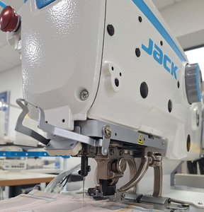 Máquinas de <span class=keywords><strong>coser</strong></span> electrónicas de <span class=keywords><strong>ojal</strong></span> con accionamiento directo Jack Jk-T9820, diseñadas para aplicaciones industriales de alta resistencia - Product Image 5
