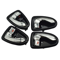 Poignées de porte intérieures et extérieures de voiture Q 82620-22010 82610-22010 82650-25000 82660-25000 pour Hyundai Accent 1995-1999 ATOS 1997-2005