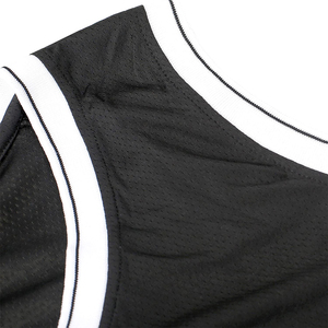 Breathable & Comfortable Fabric Unisex Basketball Uniform Sets Custom Size Professional Short Sleeve Printed Basketball Uniform - Product Image 5