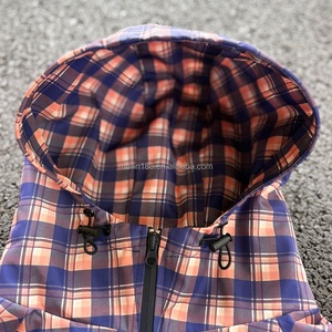Vestes en nylon à fermeture éclair avec imprimé à carreaux sur toute la surface, fabricant de manteaux pull-over de haute qualité, veste coupe-vent en nylon personnalisée pour l'extérieur - Product Image 3